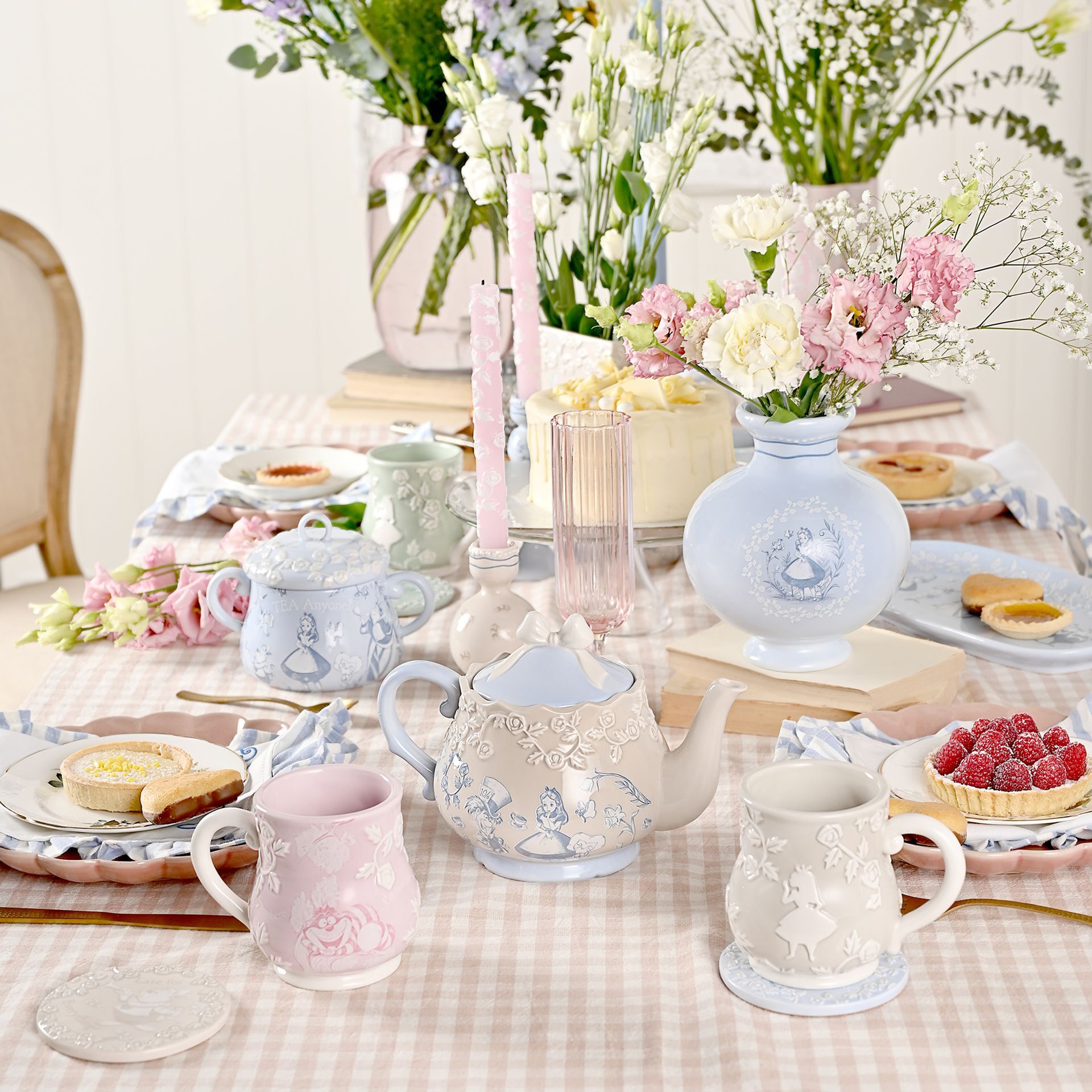 Set 2 Bougeoirs Alice au Pays des Merveilles