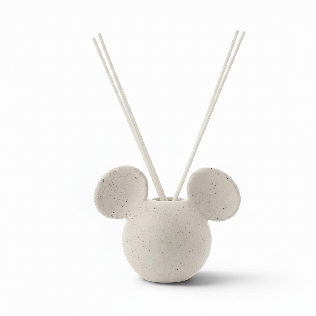 Diffuseur de parfum Le Studio Fantastique Mickey en céramique blanche mate mouchetée avec tiges