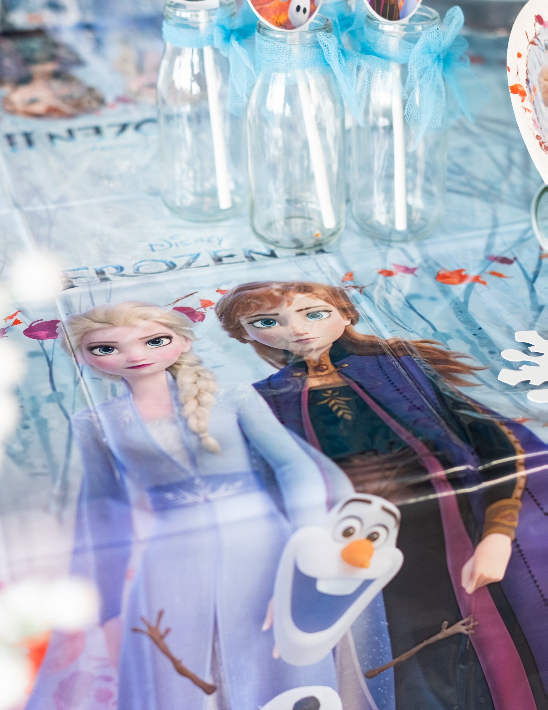 Nappe Anniversaire La Reine des Neiges 2 - 120x180 cm